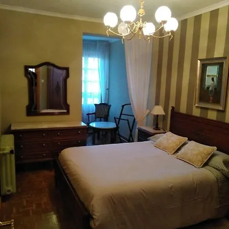 Casa De Vicente Y Chus * Soria